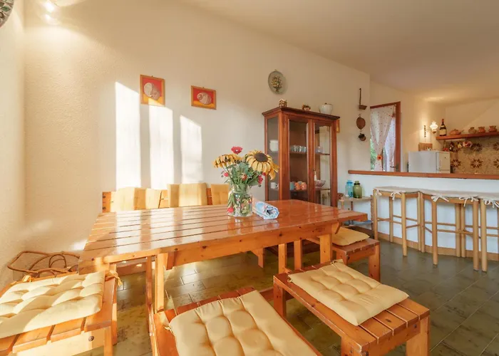 Villa Ai Pini A Punta Perla - Goelba *