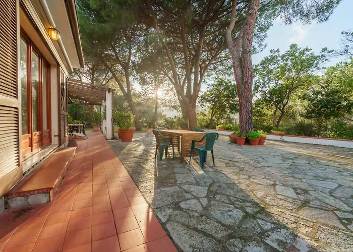 Villa Ai Pini A Punta Perla - Goelba