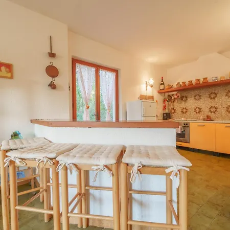 וילה Ai Pini A Punta Perla - Goelba *