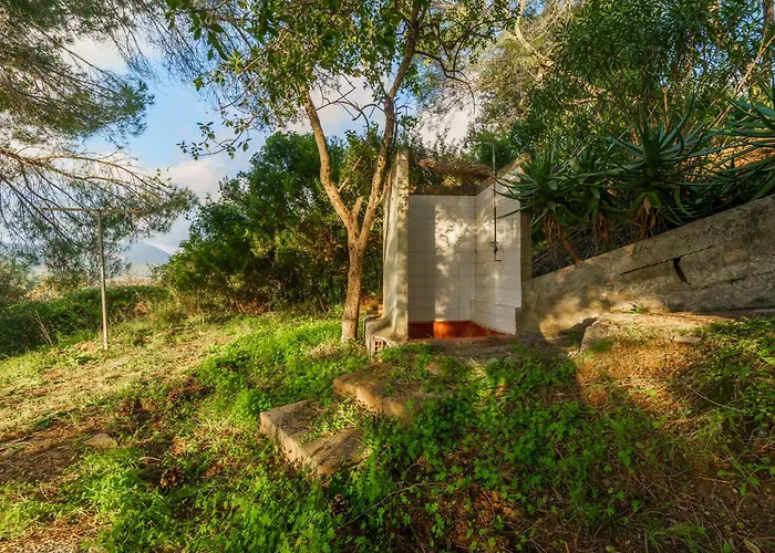 فيلة Ai Pini A Punta Perla - Goelba كابوليفيري